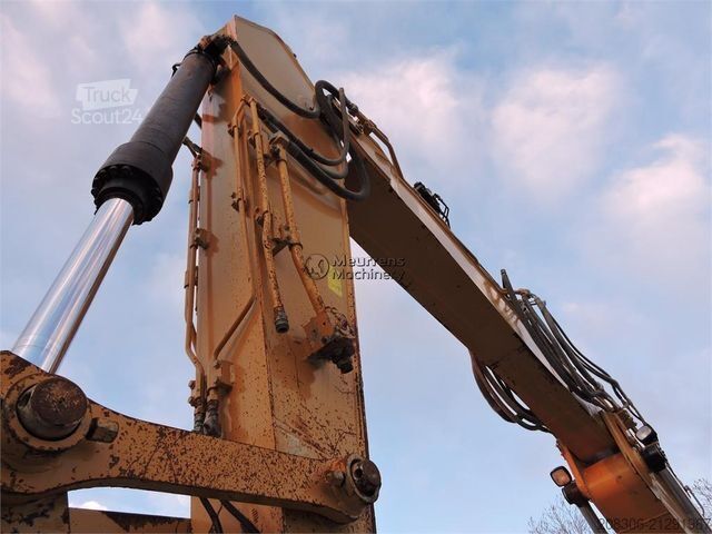 Chain excavator CATERPILLAR 324EL