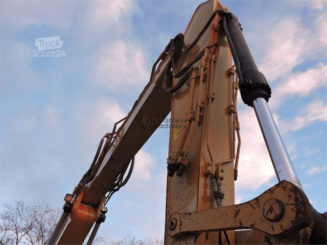 Chain excavator CATERPILLAR 324EL