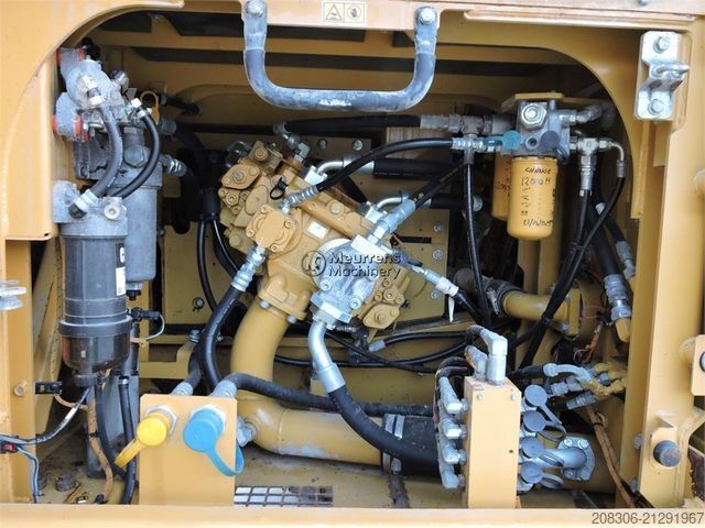 Chain excavator CATERPILLAR 324EL