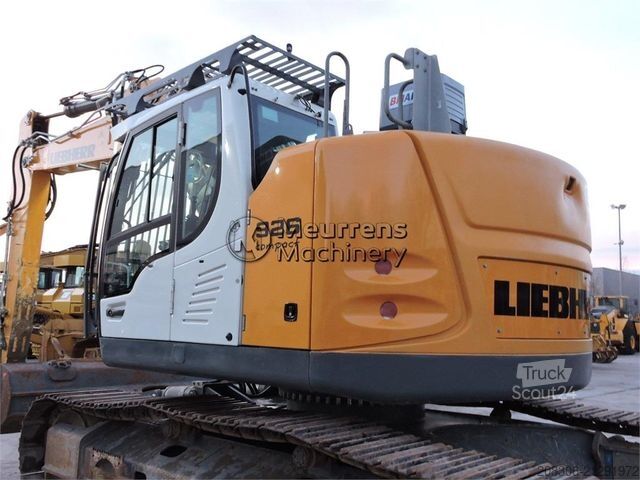 Excavadora de cadenas LIEBHERR R926