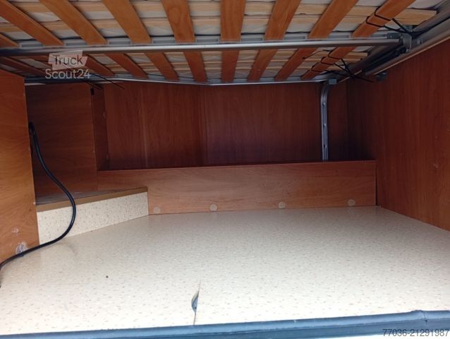 Polintegriran avtodom RAPIDO 786F,Klima,Aufbauheiz. dKüar,F.Bett,Marki