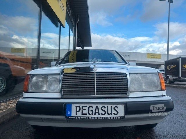 Bestelwagen MERCEDES-BENZ 260 E Limousine PKW Oldtimer AHK