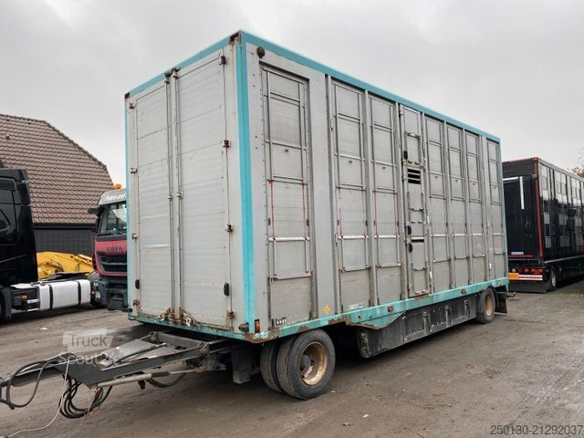 Przyczepa do transportu koni MENKE-JANZEN 3.Stock Viehanhänger 56m² 40 km/h Zulassung