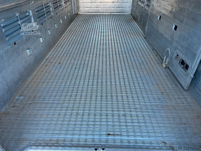 Viehtransporter LKW MERCEDES-BENZ Actros 1830L 4x2EU6e 1.Stock FINKL *Original KM*