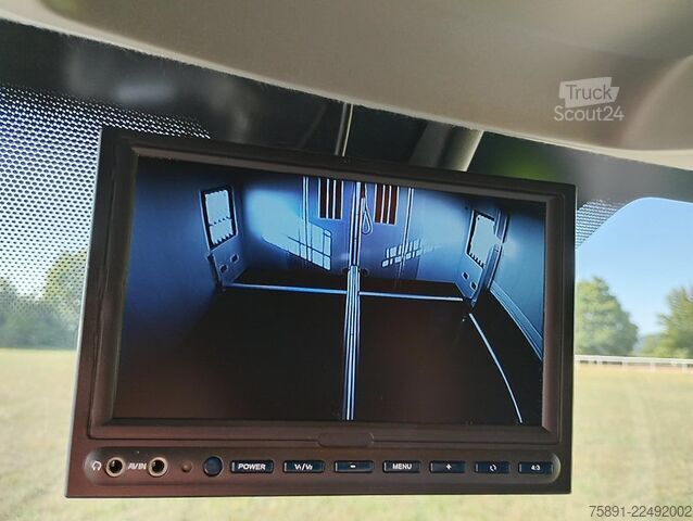 Trasportatore di bestiame Renault Pferdetransporter Roelofsen 30.800KM