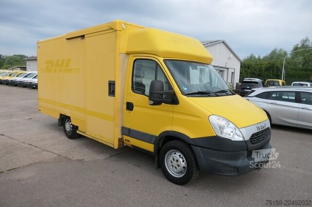 Laatikkoauto iveco Daily 35 S11 C30C AUTOMATIK KAMERA Regale LUFT DURCHGANG EURO-5 CoC
