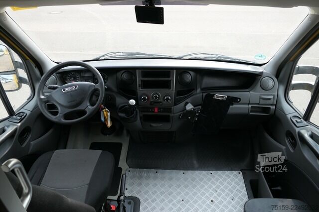 Laatikkoauto iveco Daily 35 S11 C30C AUTOMATIK KAMERA Regale LUFT DURCHGANG EURO-5 CoC