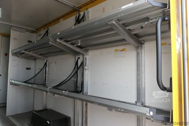 Laatikkoauto iveco Daily 35 S11 C30C AUTOMATIK KAMERA Regale LUFT DURCHGANG EURO-5 CoC