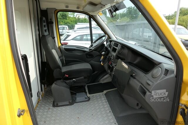 Laatikkoauto iveco Daily 35 S11 C30C AUTOMATIK KAMERA Regale LUFT DURCHGANG EURO-5 CoC
