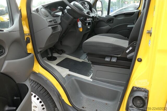 Laatikkoauto iveco Daily 35 S11 C30C AUTOMATIK KAMERA Regale LUFT DURCHGANG EURO-5 CoC
