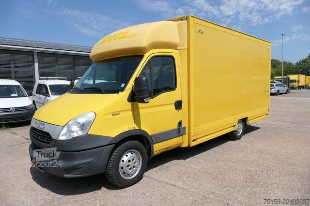 Laatikkoauto iveco Daily 35 S11 C30C AUTOMATIK KAMERA Regale LUFT DURCHGANG EURO-5 CoC