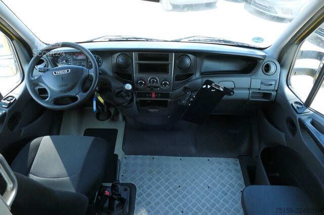 Laatikkoauto iveco Daily 35 S11 C30C AUTOMATIK KAMERA Regale LUFT DURCHGANG EURO-5 CoC