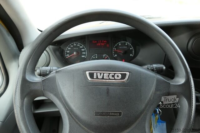 Laatikkoauto iveco Daily 35 S11 C30C AUTOMATIK KAMERA MAXI KAMERA Regale LUFT - EURO 5 - CoC