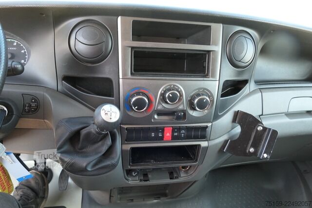 Laatikkoauto iveco Daily 35 S11 C30C AUTOMATIK KAMERA MAXI KAMERA Regale LUFT - EURO 5 - CoC