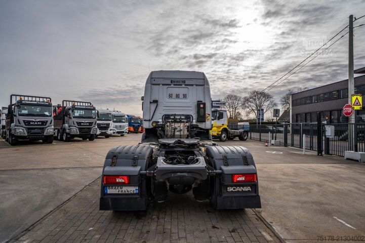 Padrão-SZM SCANIA R 520 V8+INTADER+HYDR