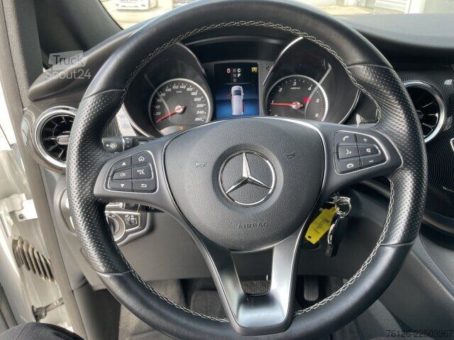 Minibus Mercedes-Benz V 220 d RISE KOMPAKT NAVI+AHK+5SITZE+KLIMA+MBUXBC