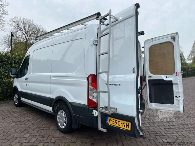 Varebil med dobbeltkabine Ford Transit FCD