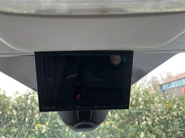 Varebil med dobbeltkabine Ford Transit FCD