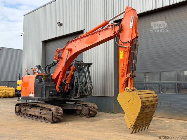Escavadora de rastos Hitachi ZX225US5LC
