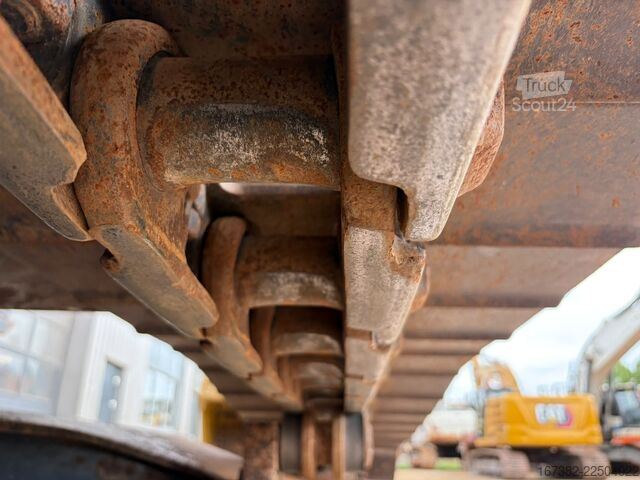 багер на вериги Hitachi ZX225US5LC