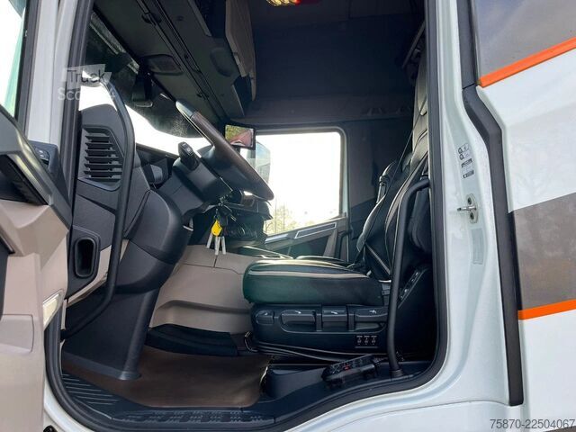 Standard-SZM DAF XG+ 530 FT
