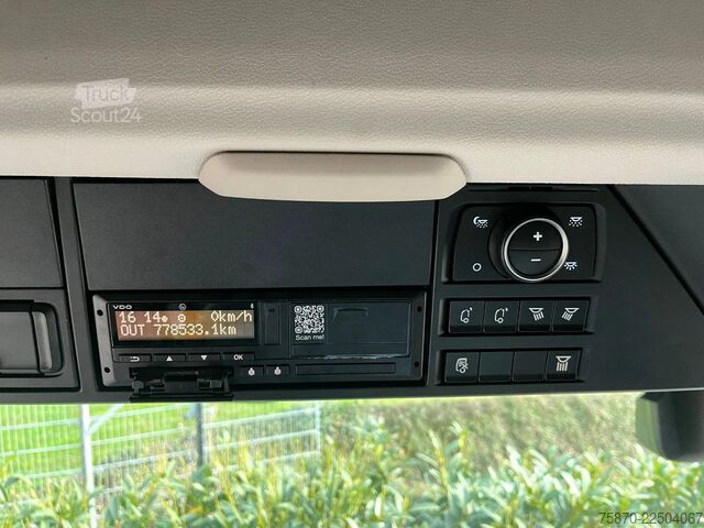 Standard-SZM DAF XG+ 530 FT