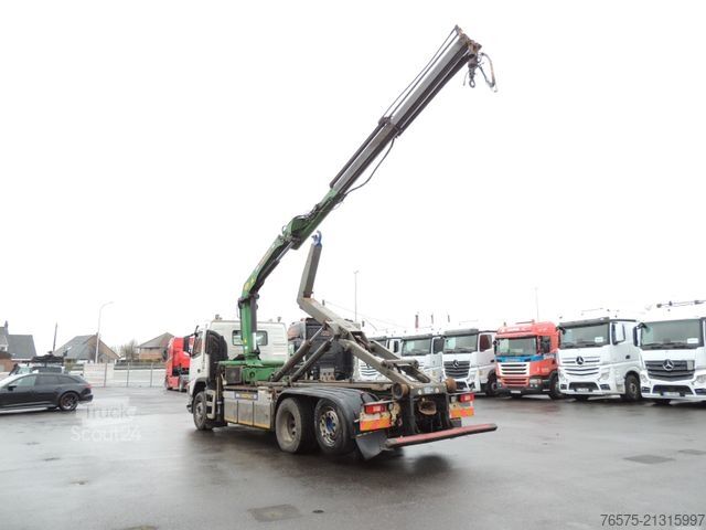 Āķa konteineru automašīna VOLVO FM9 300 6x2 Abrollkipper + kran