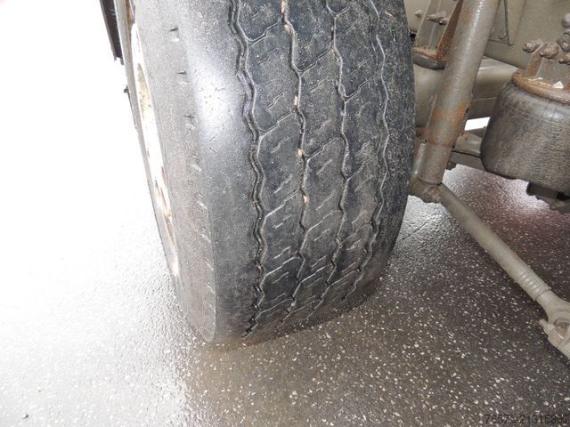 Āķa konteineru automašīna VOLVO FM9 300 6x2 Abrollkipper + kran