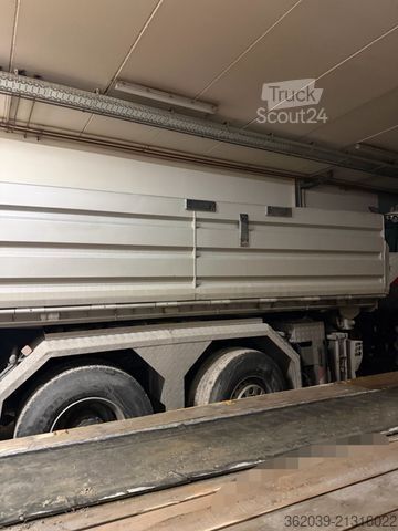 Dreiseitenkipper LKW MAN TGS 28.480 4X4 NACHLAUFACHSE FASSI 365 FRONTKRAN
