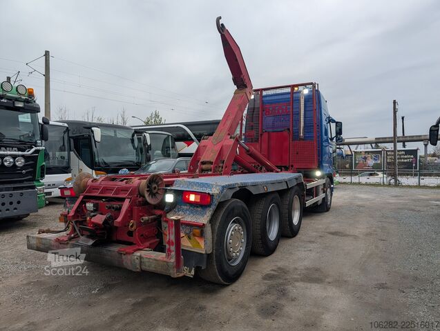 Camião porta-contentores de gancho Volvo FH520 -37 8X4 JOAB Lift+Lenkachse Blatt/