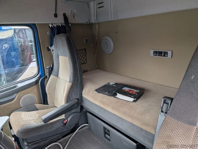 Camião porta-contentores de gancho Volvo FH520 -37 8X4 JOAB Lift+Lenkachse Blatt/