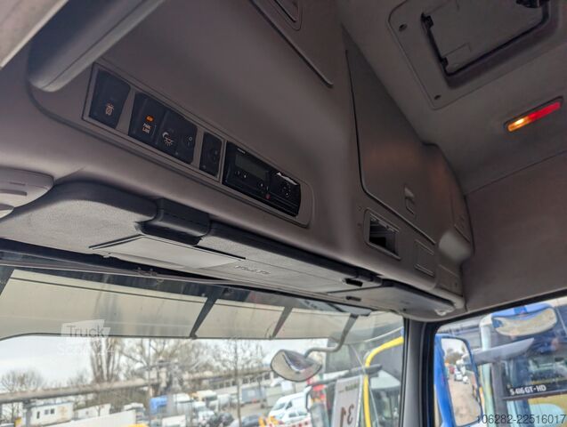 Camião porta-contentores de gancho Volvo FH520 -37 8X4 JOAB Lift+Lenkachse Blatt/