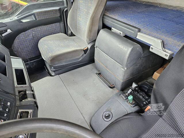 TGA 35.463 FDLC 8x4 listno/zračno vzmetenje, krmiljena os MAN TGA 35.463 FDLC 8x4 Blatt/Luft Lenkachse