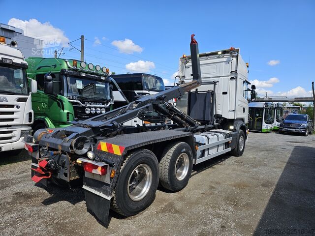 R500LB6X2 HHZ V8 lapu/ lapu ROBSON 6x4 3 pedāļi SCANIA R500LB6X2 HHZ V8 Blatt/Blatt