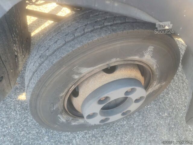 Kovček IVECO EUROCARGO 75E18