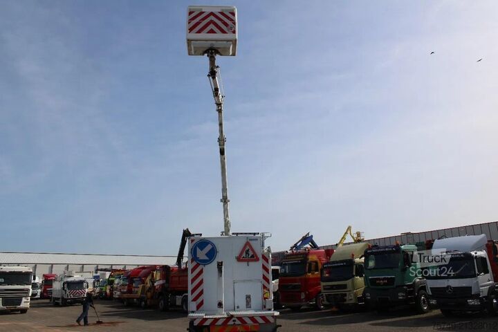 Hoogwerker Iveco Eurocargo 120EL18 + COMET + EURO 5