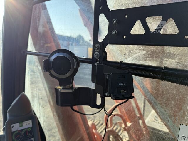 ķēžu ekskavators Hitachi ZX210LC-6 KOPARKA GĄSIENNICOWA