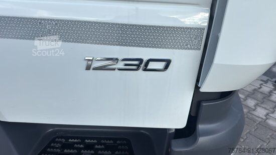 Škatlasti tovornjak MERCEDES-BENZ 1230 L, S-FHAUS, KOFFER M. BäR-LBW, AHK, RüERA