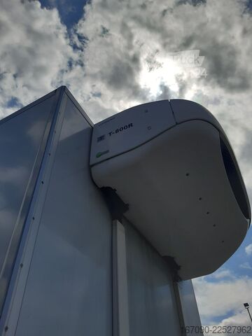 Camion frigorific MERCEDES-BENZ Kühlkoffer Aufbau Kiesling Thermoking T800R