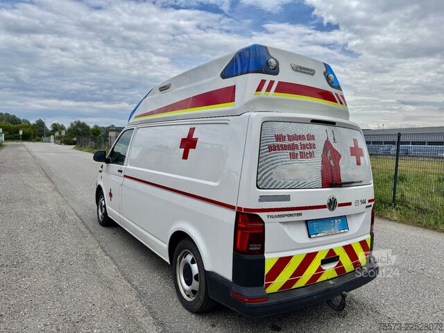 Feuerwehrfahrzeug VW VW T6.1, 4-Motion, mit Trage und Sessel
