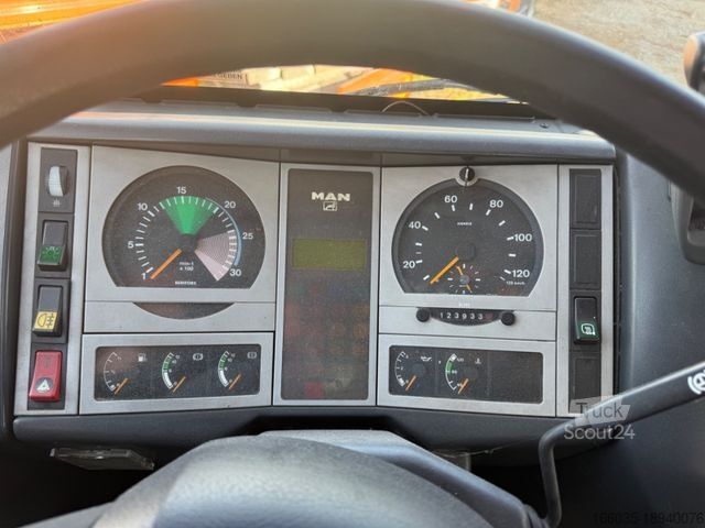 Kiepwagen MAN LE18.280 Doka/7Sitze/Automatik/Kipper/Kran/Winde