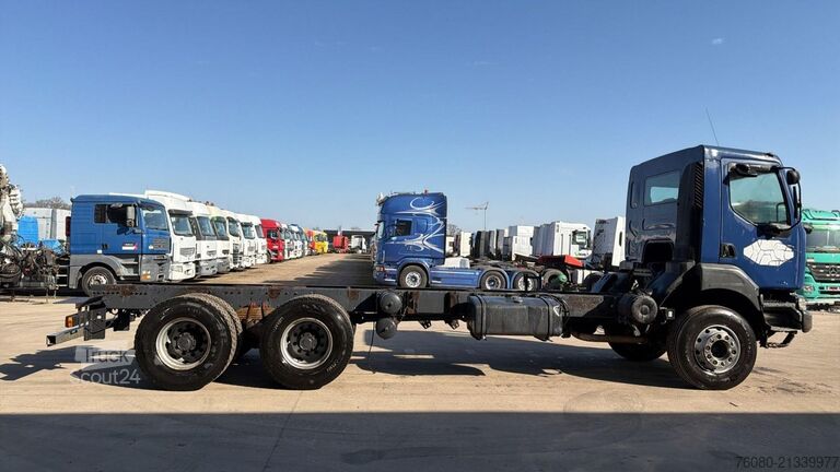 Chassi med hytt Renault Kerax 370 (LAMES / GRAND PONT / STEEL SUSP. / P...
