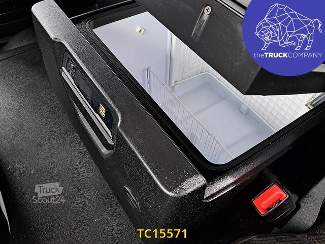 Standaard-SZM Iveco S-Way 460