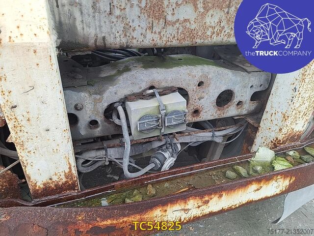 Transport de conteneurs Mercedes-Benz Actros 3235