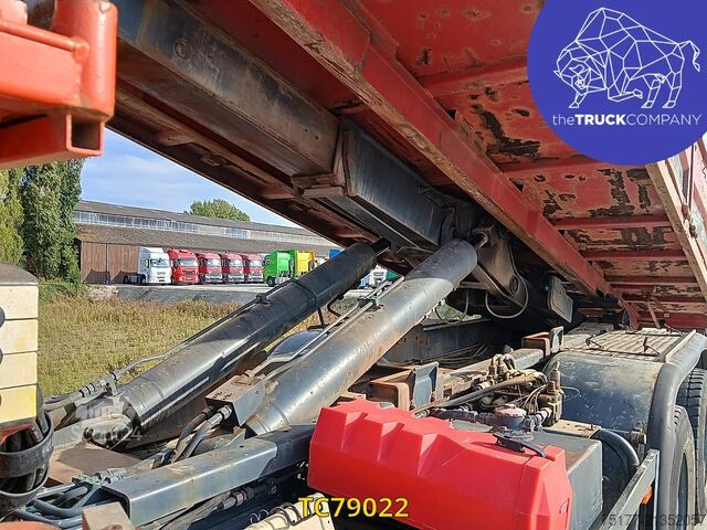 Transport de conteneurs Mercedes-Benz SK 2531