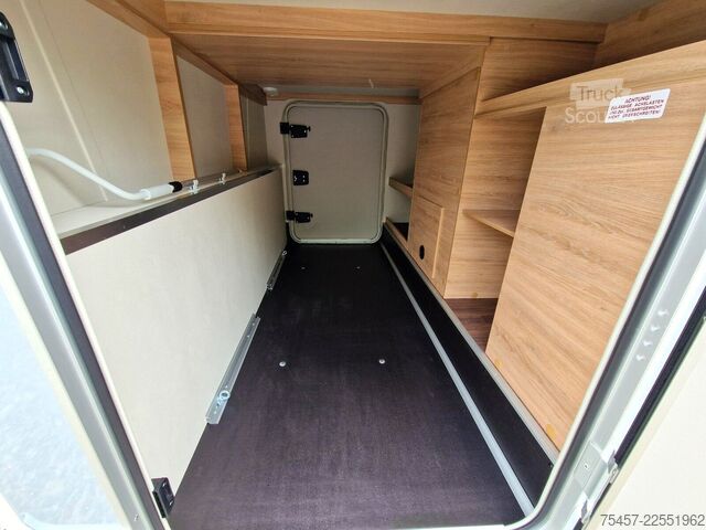 Autorulotă semi-integrată KNAUS L!VE WAVE BLACK SELECTION 650 MEG
