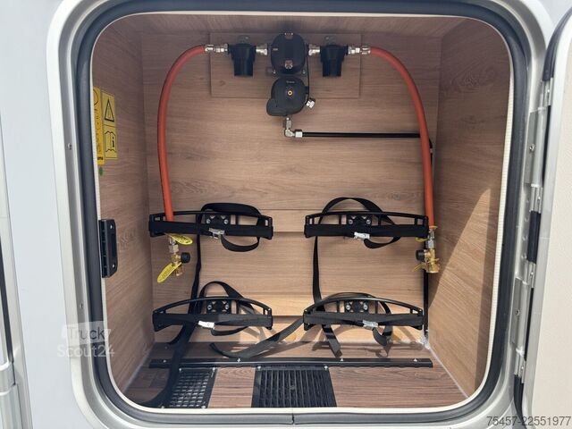 Teilintegriertes Wohnmobil KNAUS L!VE WAVE BLACK SELECTION 650 MEG