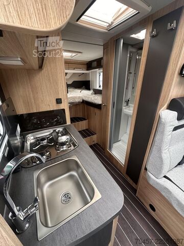 Teilintegriertes Wohnmobil KNAUS Sky Ti PLATINUM SELECTION 650 MEG Lithium, Navi