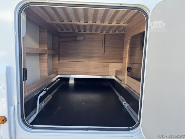 Halvintegreret autocamper WEINSBERG CaraCompact EDITION PEPPER 600 MF