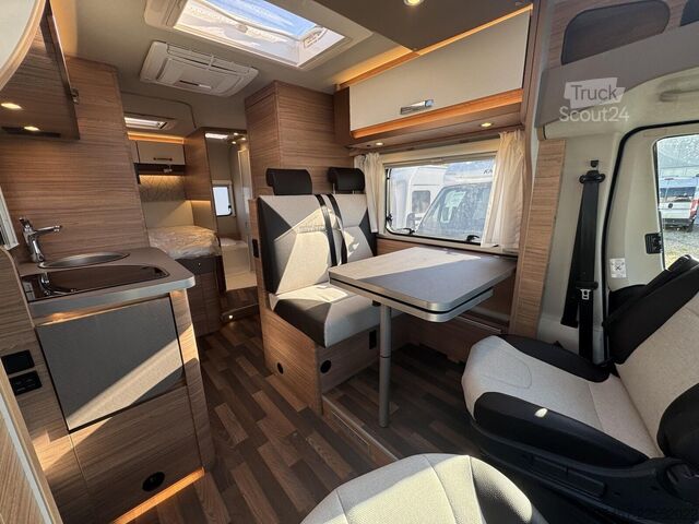 Halvintegreret autocamper WEINSBERG CaraCompact EDITION PEPPER 600 MF